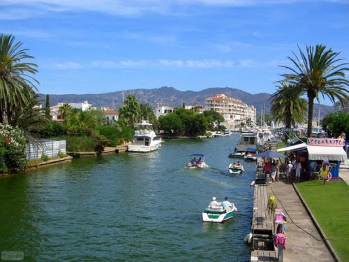 Goldhome - Sylvia - Vistas Espectaculares Al Mar Empuriabrava Εξωτερικό φωτογραφία